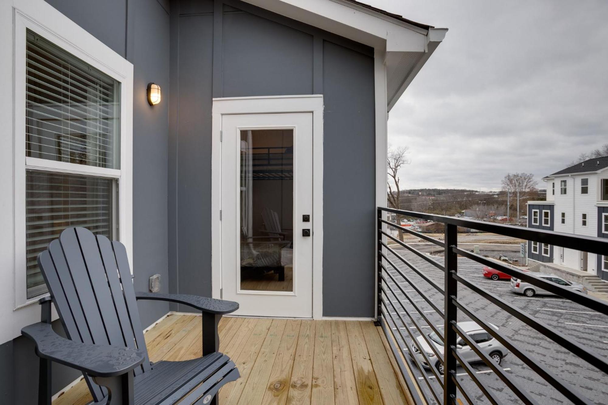 Modern Townhome, 10Min To Downtown! 8Min To Grand Ole Opry! Sleeps 8! Νάσβιλ Εξωτερικό φωτογραφία