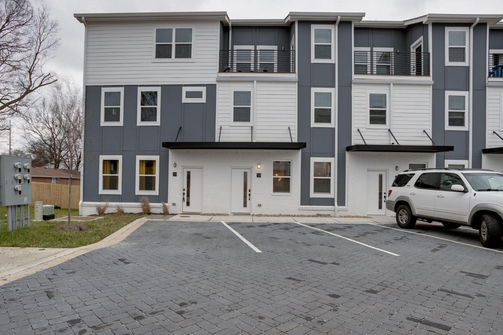 Modern Townhome, 10Min To Downtown! 8Min To Grand Ole Opry! Sleeps 8! Νάσβιλ Εξωτερικό φωτογραφία