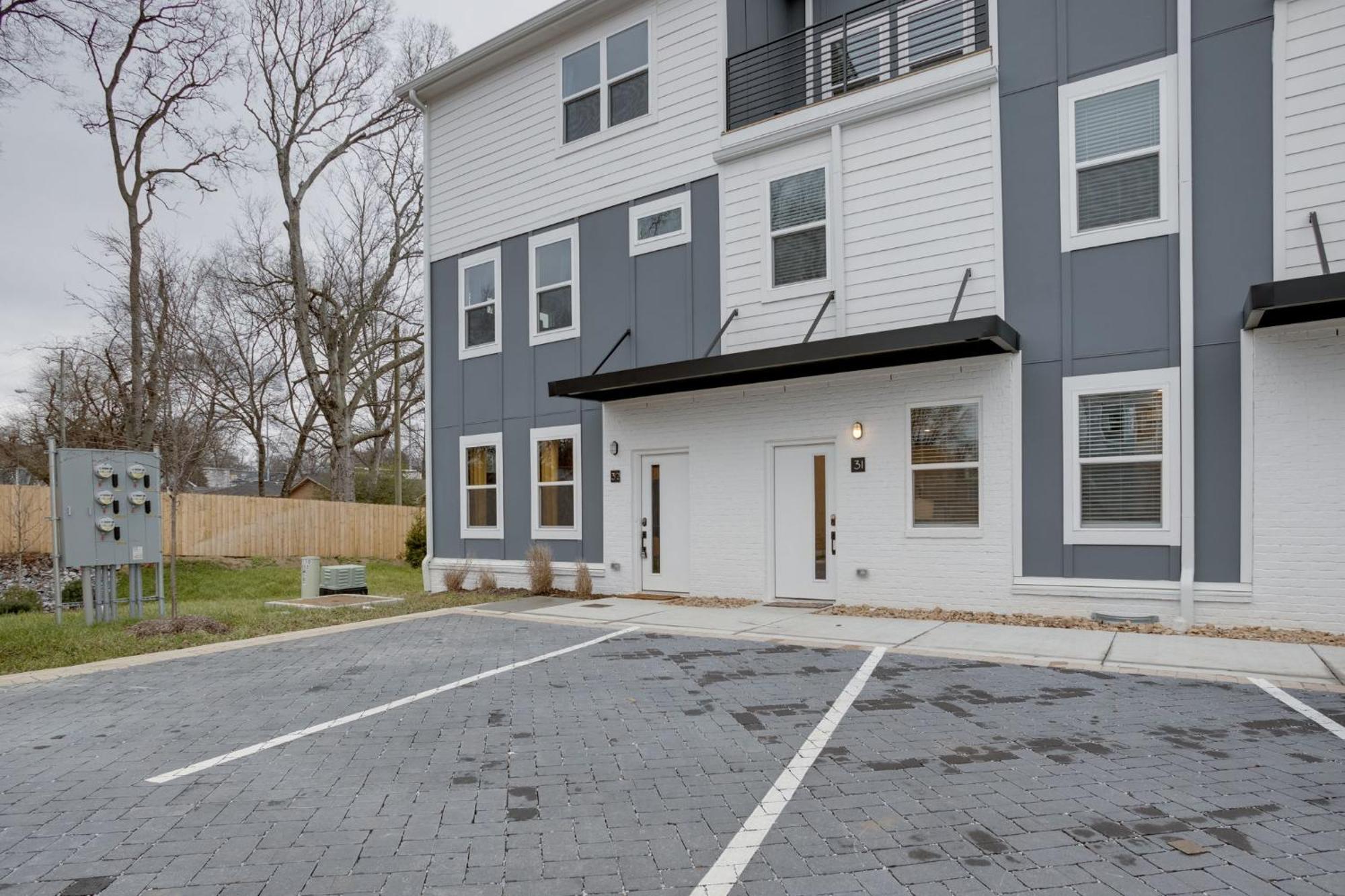 Modern Townhome, 10Min To Downtown! 8Min To Grand Ole Opry! Sleeps 8! Νάσβιλ Εξωτερικό φωτογραφία