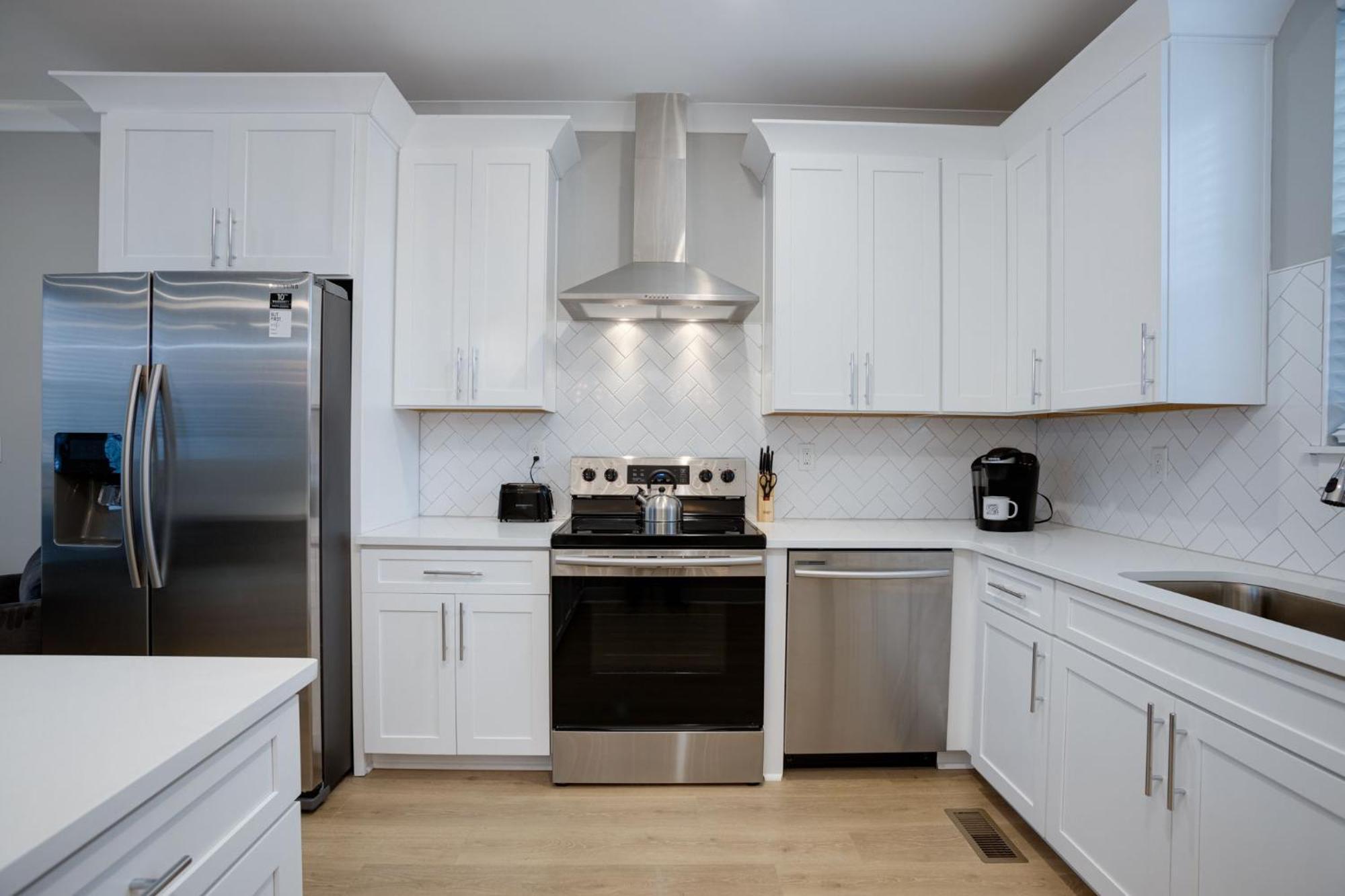 Modern Townhome, 10Min To Downtown! 8Min To Grand Ole Opry! Sleeps 8! Νάσβιλ Εξωτερικό φωτογραφία